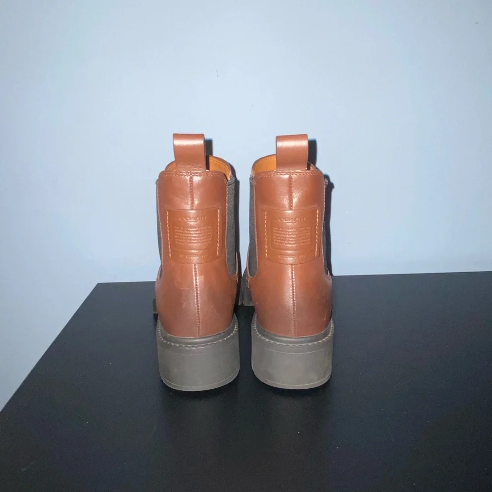 Coach Lyden Leather Chelsea Boots - Picture 7 of 9